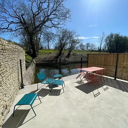 Du Douet De Moulagny 別荘