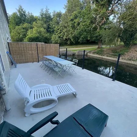 Du Douet De Moulagny Tatil Evi Mosles