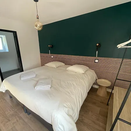 Du Douet De Moulagny